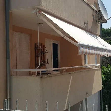 Apartamento Mia's Place